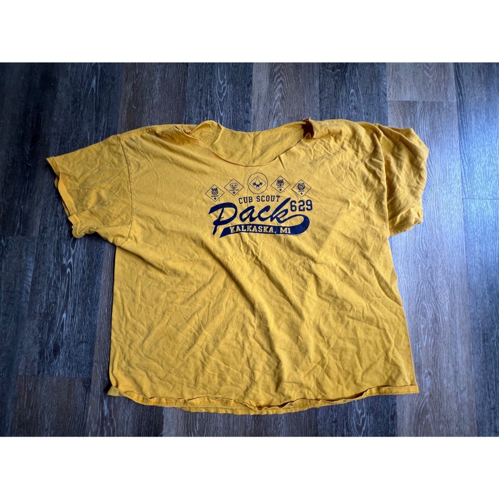 Cub Scout Pack 629 T-Shirt Mens XL Yellow Fair Distressed Raw Neck MI
